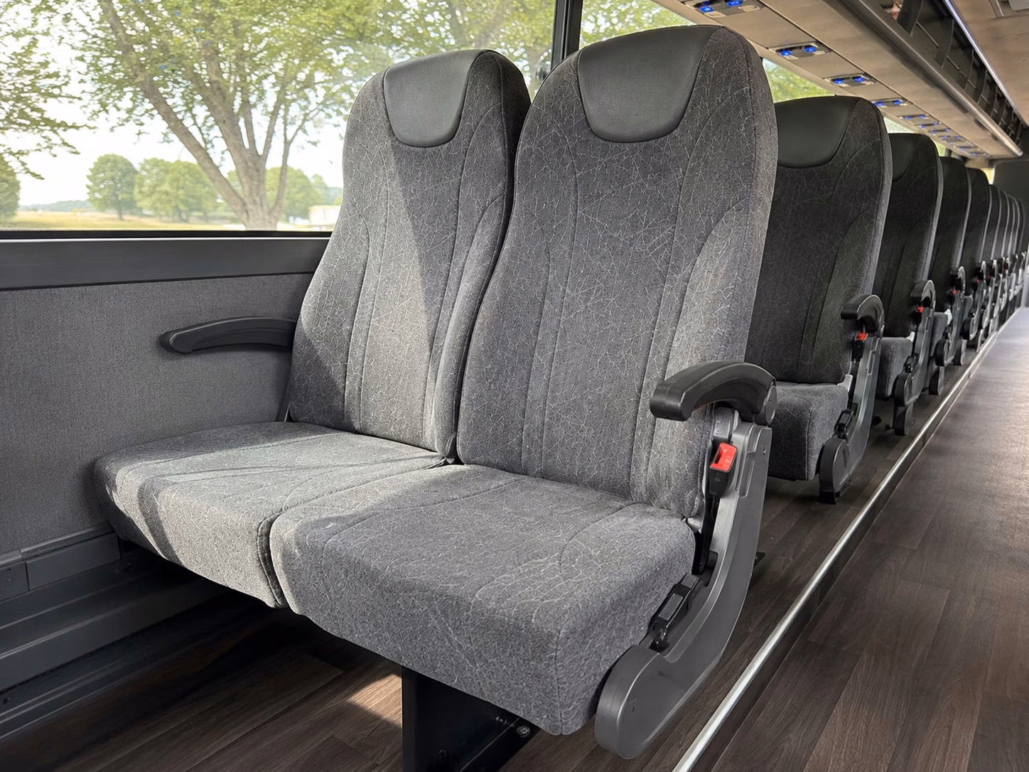how the bus type you choose changes charter bus prices in edmond oklahoma