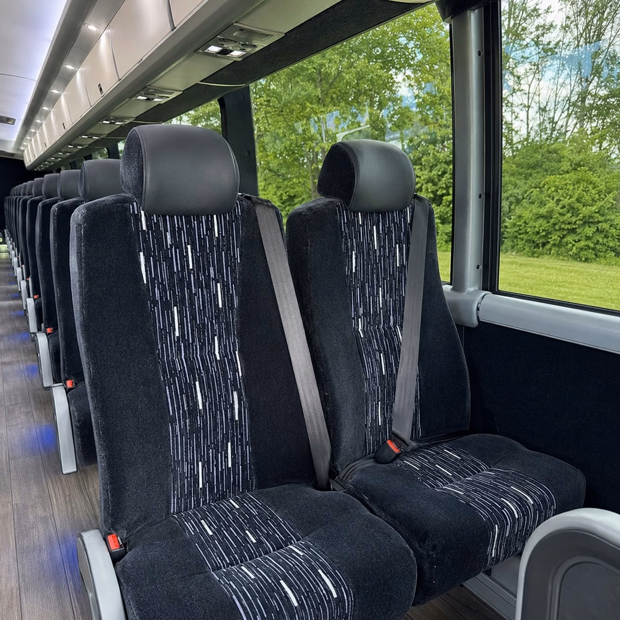 how where and when you re traveling affects your edmond bus rental rate